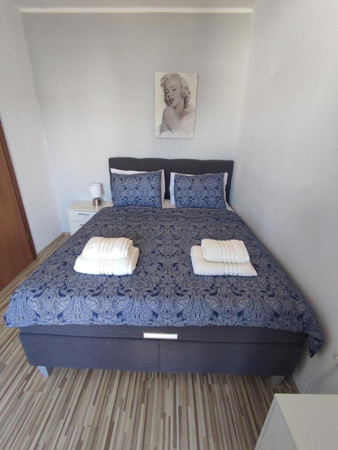 Three Lions Apartment Pula Extérieur photo